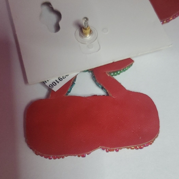 Natasha Couture Red and Green Sparkling Earrings - Picture 4 of 7